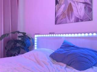 mackenzie-foy webcam camsoda model stream image