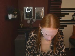 Chloe Valentinee webcam model stream image