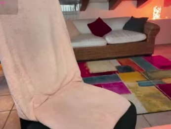 kylie_bri webcam model stream image