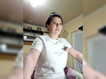 Alliahhot webcam model stream image