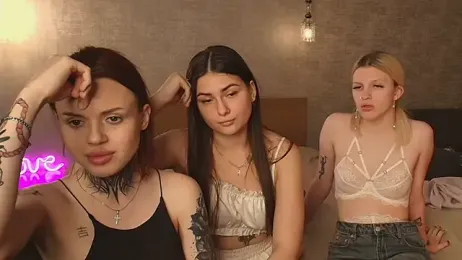 Houseofcutekittens webcam model stream image