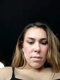 LeaGambit__ webcam model stream image