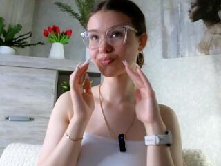 Odelina Alfordv webcam model stream image