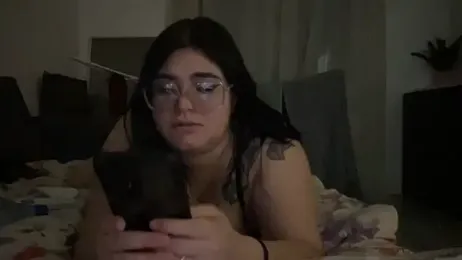 alexaandreea99 webcam model stream image