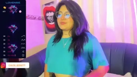 chloe_bonnet webcam model stream image