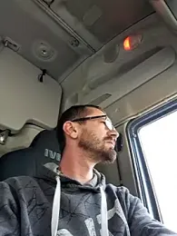 jozsi1995 webcam model stream image