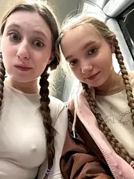 FroggyAnna webcam model stream image