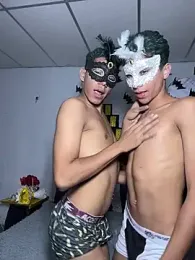 preston_and_slade webcam model stream image
