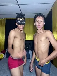 preston_and_slade webcam model stream image