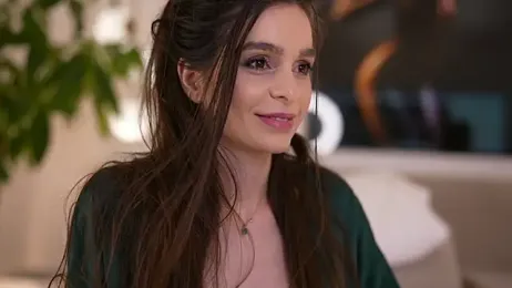 DoviaClaire webcam model stream image