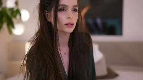 DoviaClaire webcam model stream image