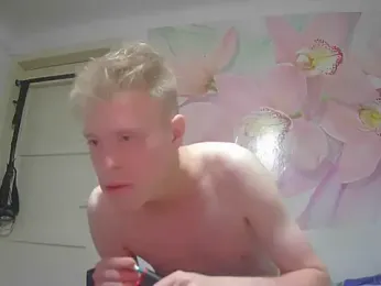 szymoneztra webcam stripchat model stream image