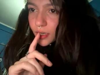 kikilove15 webcam model stream image