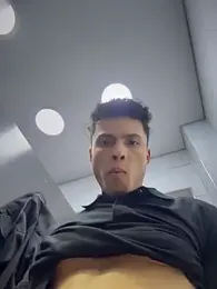 Eros_lee webcam model stream image