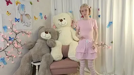 ViollaBloom webcam model stream image