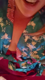 L_a_u_r_a webcam model stream image