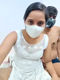 Your___Riya webcam model stream image