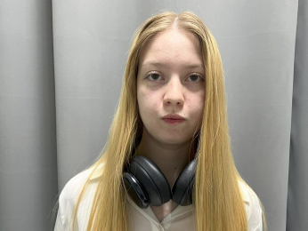 KarenLowe webcam model stream image