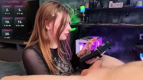 Under_lord webcam model stream image