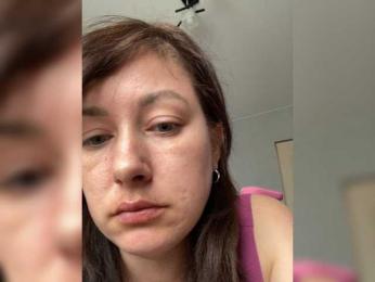 KatrinZeta webcam model stream image