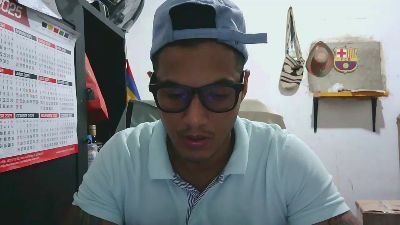 AM92 webcam model stream image