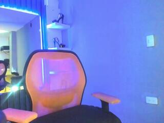 Amber Disnny webcam model stream image