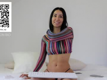 miiiawallace webcam chaturbate model stream image