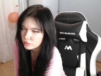 Linniellym webcam model stream image