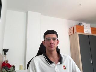 Jarwin Diamon webcam flirt4free model stream image