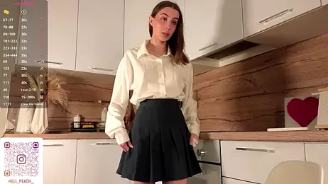 HellPeach webcam model stream image