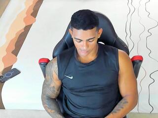 Bllack Daniels webcam flirt4free model stream image