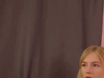 gwenkevwitch webcam model stream image