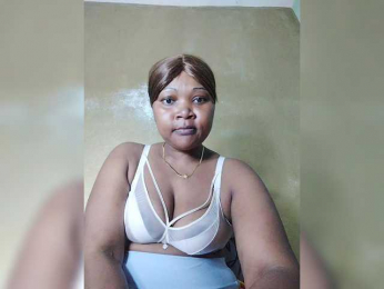 Kushia webcam model stream image