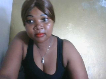 Kushia webcam model stream image