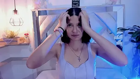sofy_bonnet1 webcam model stream image