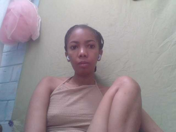 Tiphanie webcam bongacams model stream image