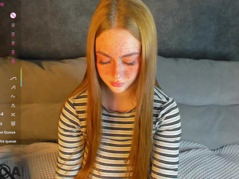 Roxy-Sunny webcam model stream image