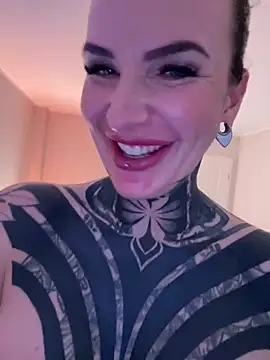 InkedBiitch webcam model stream image