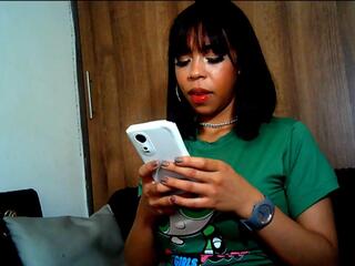 Anahis Smith webcam model stream image