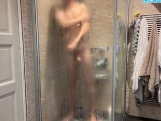 hungdanishdude2410 webcam model stream image