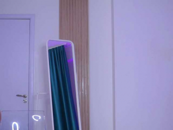 MeghanHazel webcam model stream image