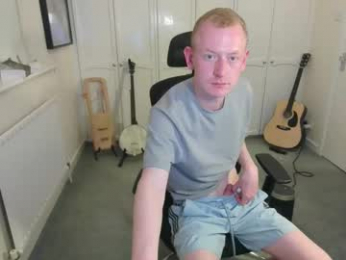 dare_to_be_olly webcam model stream image