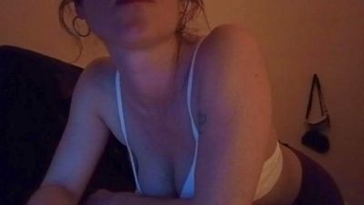 Larafoxok webcam model stream image