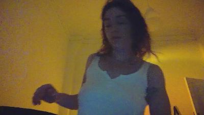 Larafoxok webcam cam4 model stream image