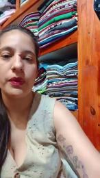 Julietaloovee webcam model stream image