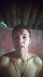 Vini18cm_novin webcam model stream image