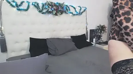 AlinaOnly webcam model stream image