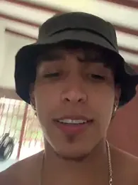 Mattew_Dluca_ webcam model stream image