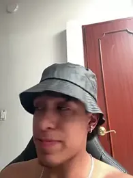 Mattew_Dluca_ webcam model stream image