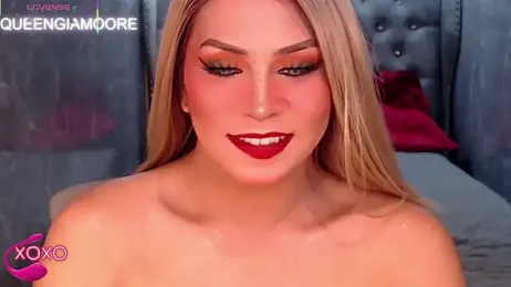 QueenGia_Ts webcam model stream image